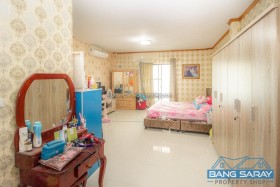 House For Sale In Soi Siam With 3 Bungalow For Rent. - 3 Bedrooms House For Sale In East Pattaya, Pattaya City