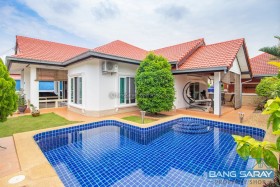 Pool Villa 3 Bedrooms For Sale, New Renovated, Near Market. - 3 Bedrooms House For Sale In Bang Saray, Na Jomtien