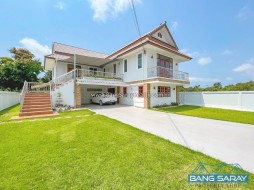 2 Storey Cozy House Newly Renovated For Sale - 5 Bedrooms House For Sale In Sattahip, Na Jomtien