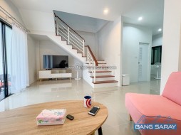Town Home For Sale In Beachside Bang Saray - 3 Bedrooms House For Sale In Bang Saray, Na Jomtien