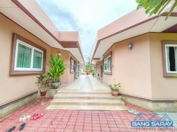 House With Lake Front For Sale - 4 Bedrooms House For Sale In Na-Jomtien, Na Jomtien