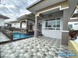 Detached House In Bang Saray, Corner Plot - 3 Bedrooms House For Sale In Bang Saray, Na Jomtien