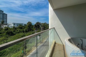 One Bed Condo For Sale, Only 50m. To Beach - 1 Bedroom Condo For Sale In Bang Saray, Na Jomtien