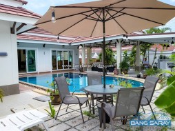 Corner Pool Villa For Sale – East Bang Saray - 3 Bedrooms House For Sale In Bang Saray, Na Jomtien